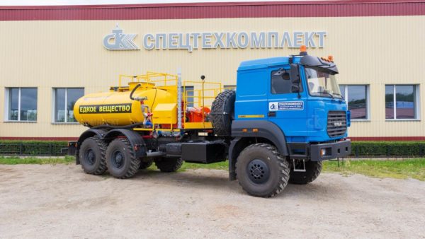 Автомобиль для кислотной обработки скважин на шасси Урал 4320-80